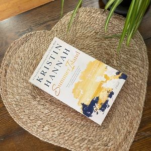 Summer Island by Kristin Hannah